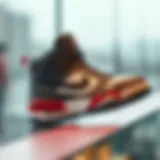 Stylish Nike Air Jordan Gri Beyaz on display