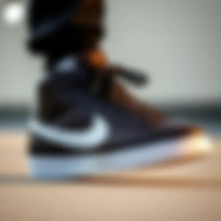 Sleek design of Nike Blazer Mid Siyah showcasing its stylish silhouette